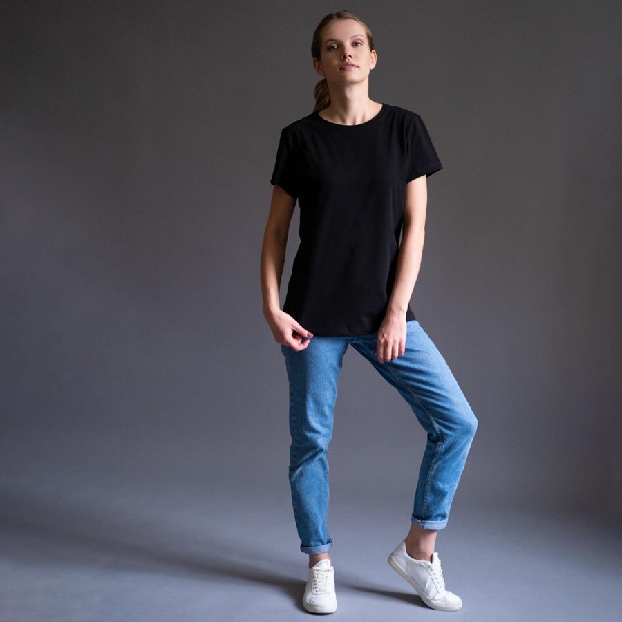 Футболка женская