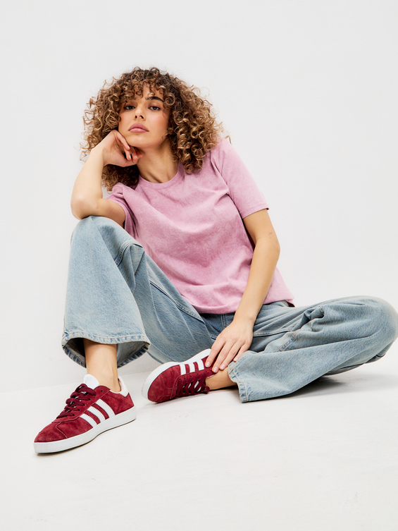 Футболка женская