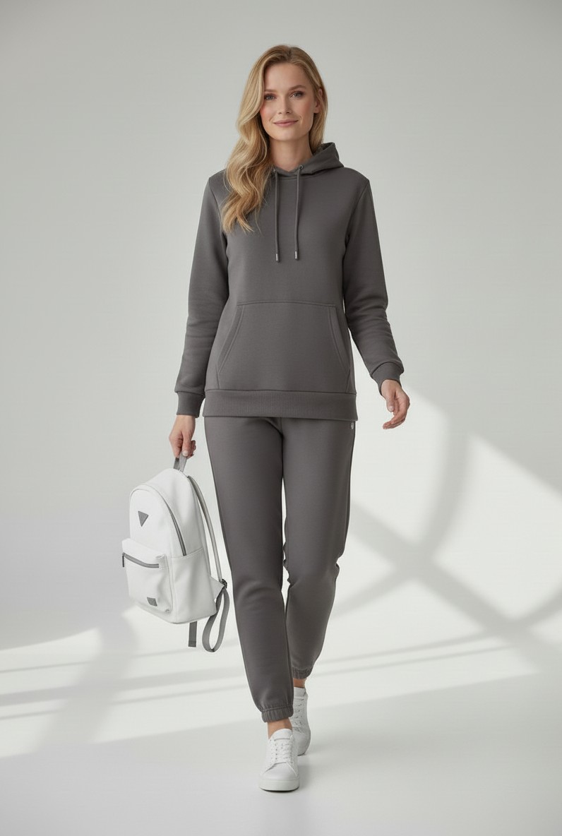 Костюм женский