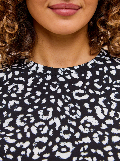 Футболка женская