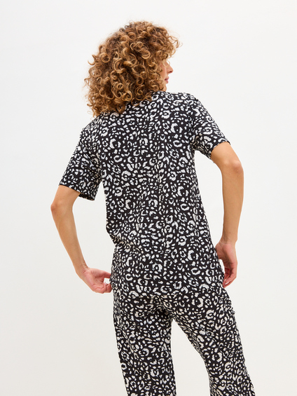 Футболка женская