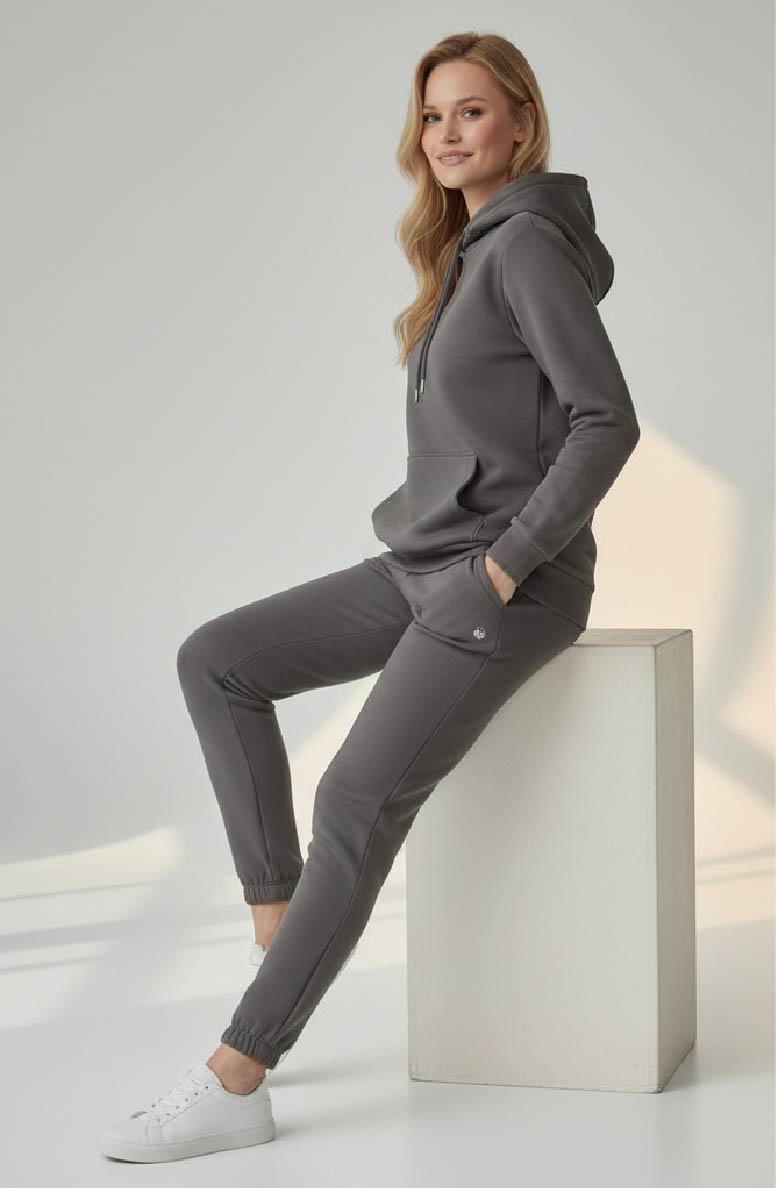 Костюм женский