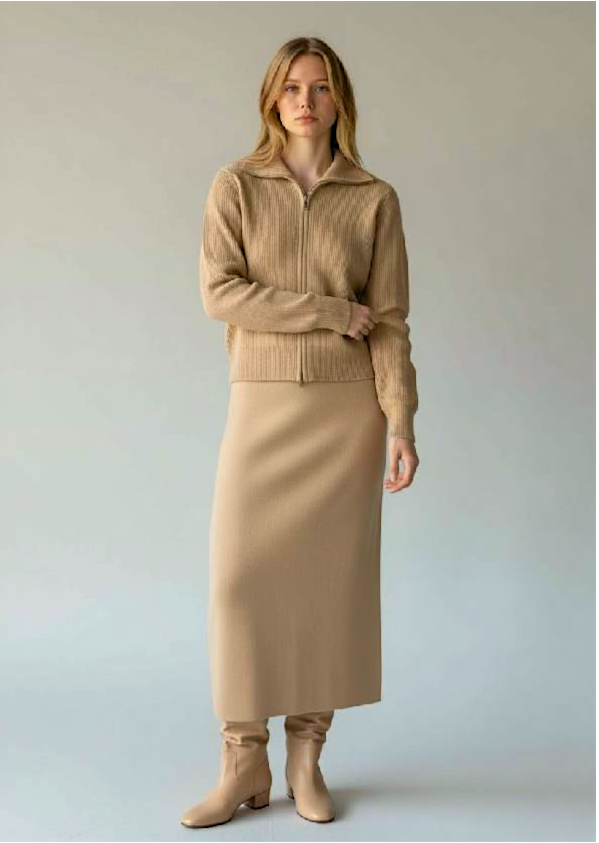 Костюм женский